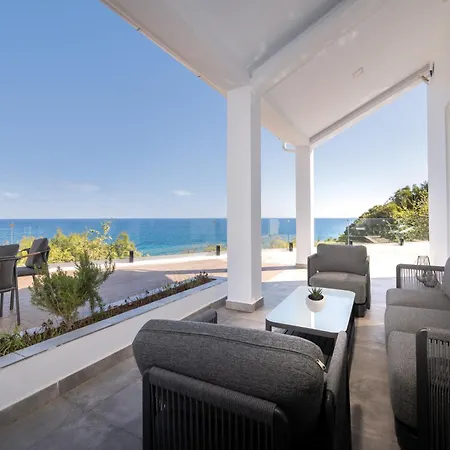 Meltemi Private Luxury Retreat With Pool & Jacuzzi In By Mana Gers *