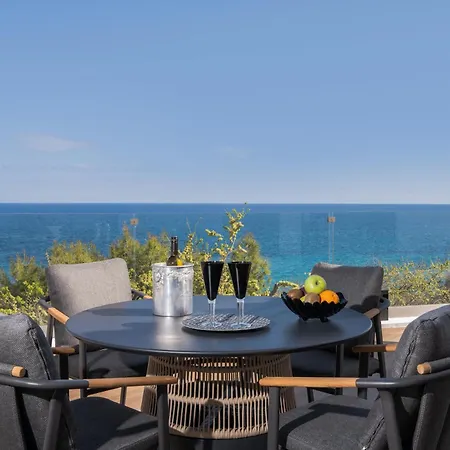 Meltemi Private Luxury Retreat With Pool & Jacuzzi In By Mana Gers 别墅 *